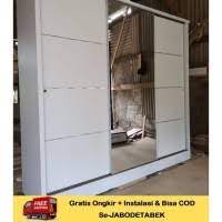 Produk furniture lemari pakaian yang kami produksi ini menggunakan material kayu jati dan kayu mahoni yang bisa anda pesan dengan sesuai. Jual Lemari Pakaian Sliding 3 Pintu Murah Harga Terbaru 2021