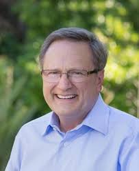 Joe Halcomb's Instagram, Twitter & Facebook