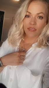 Christina Windham's Instagram, Twitter & Facebook