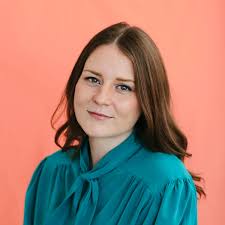 Amanda Morrow's Instagram, Twitter & Facebook