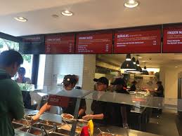 A chipotle queso does not contain egg, fish, gluten, peanuts, shellfish, soy, tree nuts or wheat.* * please keep in mind that most fast food restaurants cannot guarantee that any product is free of allergens as they use shared equipment for prepping foods. We Tried Chipotle S New Queso To See If It Was The Real Deal