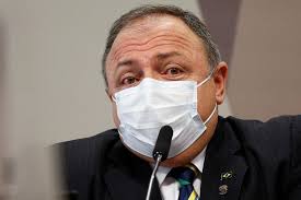 Ambos estavam acompanhados de outros membros do governo e todos estavam sem máscaras faciais. Pazuello Diz Ser A Favor De Mascara E E Confrontado Com Episodio No Shopping Istoe Independente