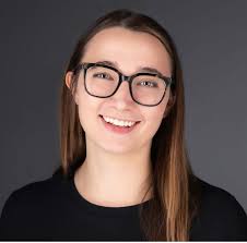 Chelsea Rehak's Instagram, Twitter & Facebook