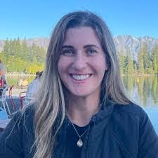 Kris Gingerich's Instagram, Twitter & Facebook