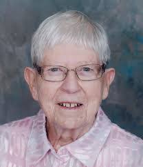 Doris Wray's Instagram, Twitter & Facebook