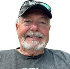 Which bike is better for a new rider, Chieftain or Springfield?