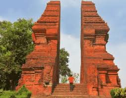 Candi borobudur adalah kuil budha atau candi terbesar di dunia, dan menjadi monumen budha terbesar di dunia. Candi Yang Ada Di Jawa Timur Peradaban Arsitektur Bandut