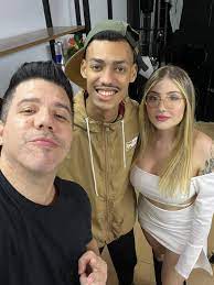 Groselha Talk on X: Estamos AO VIVO com Aline Faria, streamer que já foi  uma das melhores jogadoras de PB da história, e teremos também o nosso  Moskitão de co-host 🔥🤭 Vem