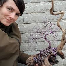 Grateful for the warm welcome, sharing aluminum art