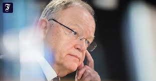 Niedersachsens Ministerpräsident Stephan Weil wird Twitter-Account löschen 