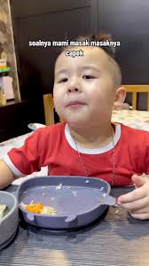 Mukbang Keluarga Austin Koh: Makan Bersama yang Lezat