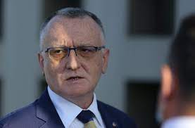 Check spelling or type a new query. Oficial Sorin Cimpeanu Este Propunerea FinalÄƒ A Pnl Pentru FuncÈ›ia De Ministru Al EducaÈ›iei IniÈ›iatorul OrdonanÈ›ei Pentru Amnistierea Plagiatorilor È™i Rectorul UniversitÄƒÈ›ii La Care Baranga A Devenit Coordonator De Doctorate FÄƒrÄƒ DiplomÄƒ