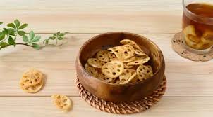 Akar, tangkai bunga muda, dan biji yang digunakan dalam masakan. Resep Keripik Akar Teratai Lifestyle Fimela Com
