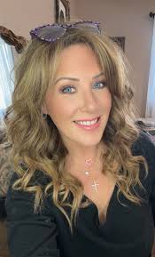 Creator introduces herself and her journey