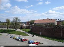 În laboratoarele moderne ale facultății, studenții realizează în fiecare an proiecte care urmează să fie implementate pe șantiere. Facultatea De Arte Oradea Apropo Cluj Napoca