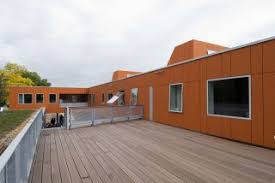 Kostenloser park mit einheimischen tieren in natürlich wirkenden gehegen. Mutter Kind Haus Mit Kindertagesstatte Architekturobjekte Heinze De