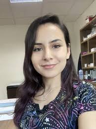 Andrea Ulloa, Medicina