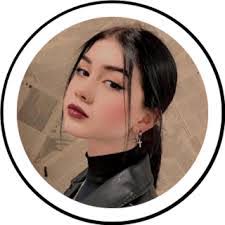 Celeste Clayton's Instagram, Twitter & Facebook