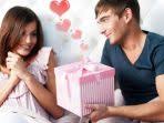 Sebagai pasangan dari capricorn, sudah tentu dibutuhkan usaha lebih untuk membuat mereka bertekuk lutut dan tertarik pada happyfams. Bingung Kasih Kado Buat Teman Dan Pasangan Intip Kesukaannya Berdasarkan Zodiak Halaman All Pos Kupang
