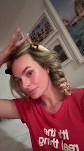 Juliette Porter (@juliettep0rter)