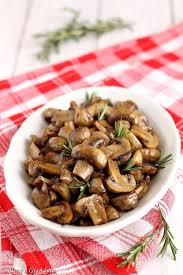 Preparare la zuppa con loro. Funghi Prataioli Al Forno Champignon Al Forno Pane E Gianduia