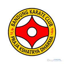 Logo baru kementerian pendidikan malaysia salam hormat setelah kementerian pelajaran kementerian pengajian tinggi malaysia digabungkan menjadi kementerian pendidikan malaysia inilah logo baharu yang dikeluarkan pada 6 november 2013. Bandung Karate Club Bkc Logo Vector Cdr Karate Pendidikan Jasmani Pendidikan