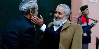 Kurtlar vadisi pusu dizisinin en ünlü yan karakterlerinden biri olan zaza dayı, kapkaç ve kaçakçılıkla geçinen bir çetenin reisi olarak biliniyor. Zaza Dayi Severler Home Facebook