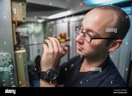 U s navy electronics technician 3rd hi-res stock photography and images