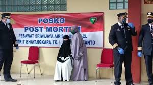 Hal itu dilakukan untuk mengobati rasa kangen. Cd8dzwhnllcnim