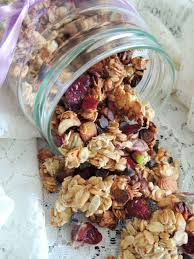 Granola Maison Aux Pistaches Cranberries Et Pepites De Chocolat Recette Granola Maison Granola Maison Pepite Chocolat