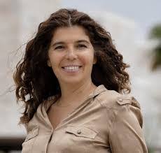 Tania Gaspar's Instagram, Twitter & Facebook