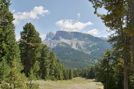 Mit 18 panoramazimmern, der einzigartigen lage unseres hotels mit blick auf das dolomiten unesco welterbe und der herzlichen gastfreundschaft machen wir ihren aufenthalt in unserem hotel erholsam und. Seceda Wikipedia