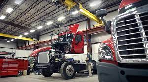 National truck & trailer services breakdown directory is your most comprehensive guide to semi truck repair facilities nationwide. Truck Repair Near Me Truck Repair Trucks Repair