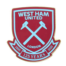 Il west ham united football club, meglio noto come west ham united, o più semplicemente come west ham, è una società calcistica inglese con sede nel distretto londinese di newham, più precisamente nel quartiere di stratford, dove fu fondato nel 1895 come thames iron workers football club, prima di assumere l'attuale denominazione nel 1900 in ricordo del toponimo di uno dei due borghi (west. West Ham 125 Crest Magnet