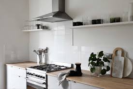 minimalist kitchen makeover on a budget