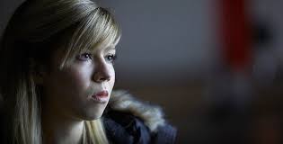 Between" Don't Look Back (TV Episode 2016)