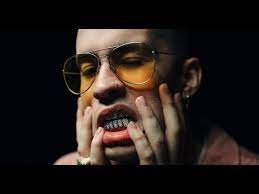 Y es que dicen que lo que hace completo el temazo es la voz ronca de bad bunny y creen que ha hecho de él un himno transgresor.han elegido el remix por mezclar dos generaciones de hip hop de puerto rico con ivy queen y nesi. Bad Bunny Top 10 Mejores Canciones De Bad Bunny Youtube