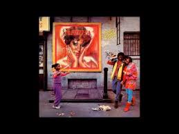 Who's zoomin' who was the first song they recorded for the album. Aretha Franklin Who S Zoomin Who Youtube