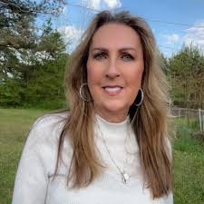 What would I look like with platinum hair?