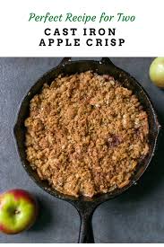 Cast Iron Apple Crisp Recipe In 2020 Apple Crisp Recipes Cast Iron Recipes Dinner Apple Crisp Easy