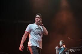 Sdp tanz aus der reihe! Sdp In Braunschweig Charmantes Wortfeuerwerk Und Gute Laune Rap Funk Stagr Festivals Konzerte News