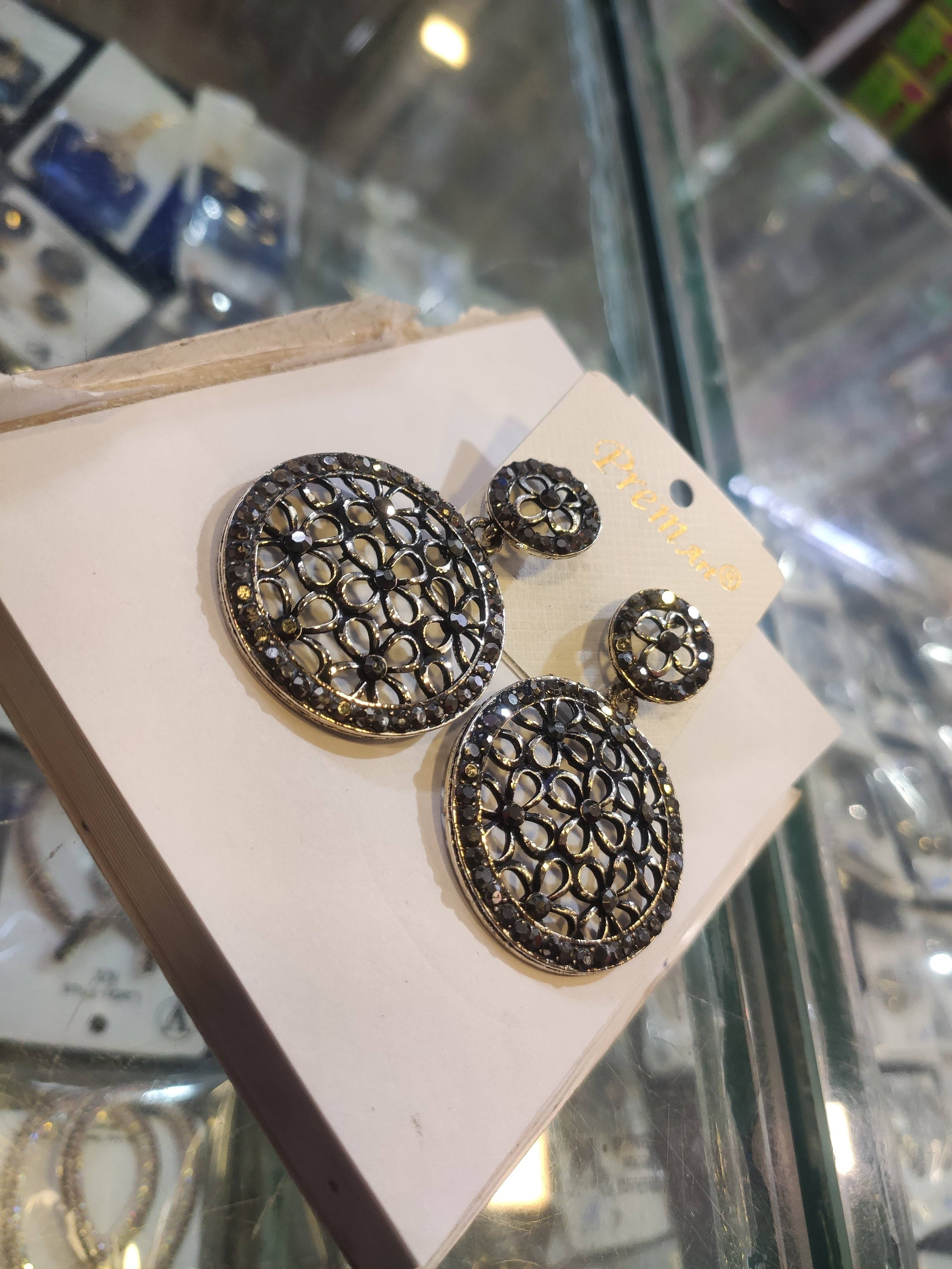 Flower Earrings product image