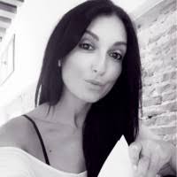 40+ perfiles de «Marta Valentin»