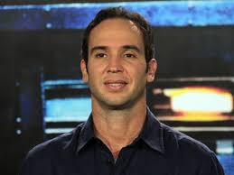 Nasce em São Paulo, Caio Ribeiro Decoussau (Caio Ribeiro), ex-jogador de  futebol, que jogava como atacante, atualmente comentarista esportivo da  Rede Globo. Começou na base do São Paulo, chegou ao profissional em