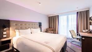 This hotel is very near to ooty railway. Leipzig City Oper Hotel Germany Premier Inn