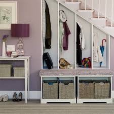 Amenagez Des Rangements En Dessous De L Escalier Rangement Sous Escalier Deco Maison Amenagement Sous Escalier