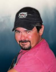 Mark Lyn's Instagram, Twitter & Facebook