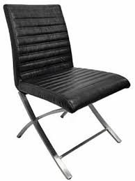 Structure en bois d'hévéa, piétement en inox, assise en cuir. Casa Padrino Chaise Noir Argent 50 X 46 X H 84 Cm Chaise Moderne En Cuir Avec Pieds En Acier Inoxydable Chrome Chaise De Bureau Mobilier En Cuir