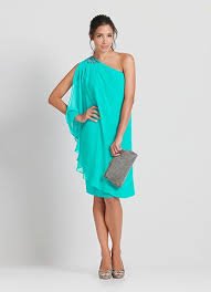 Diana ferrari style sessions are available at all diana ferrari stores located in burwood, castle towers, chatswood, erina, hornsby, macarthur square, macquarie, miranda, kotara, penrith and. Diana Ferrari September Collection Shop The Look Dianaferrari Com Au Fashion Dresses