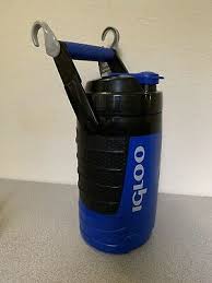 Maybe you would like to learn more about one of these? Igloo Performance Beverage Jug With Chain Link Hooks 1 2 Gallon 2 Qt 1 89 L 24 00 Picclick Uk